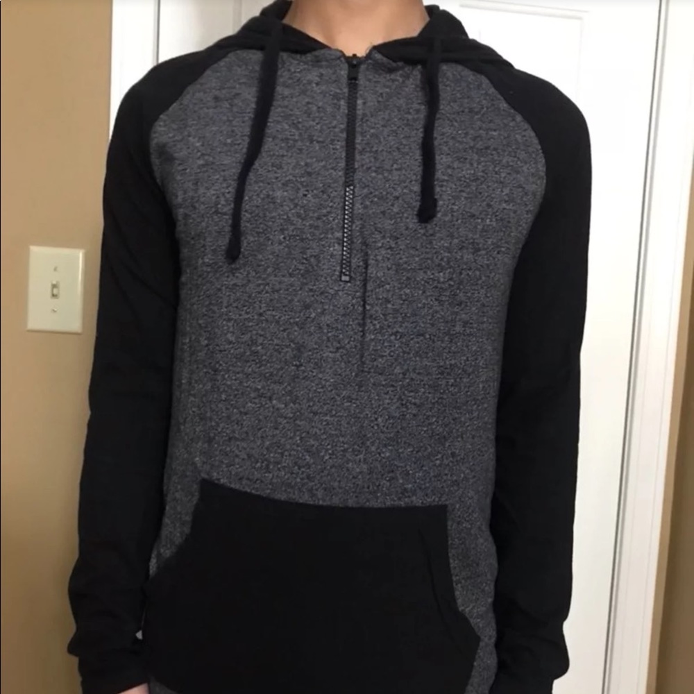 Broken Threads Pullover